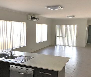 4 Lepley Lane, Hammond Park WA 6164 - Photo 6