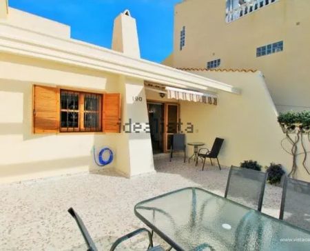 Alquiler de chalet adosado en Calle Golondrinas, 190 - Photo 2