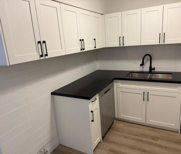 For Lease - 9 Jacksway Crescent Unit# 103, London North, Ontario - Photo 3