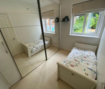 3 bedroom semi-detached house to rent - Photo 3