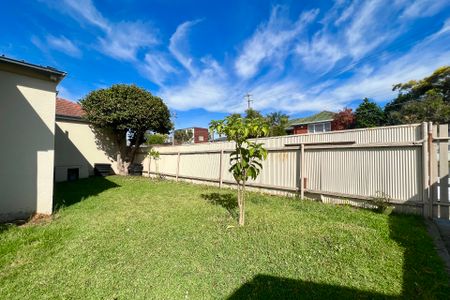 112 Willison Road, - Photo 2