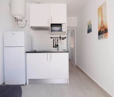 Calle de Santoña, Madrid, Community of Madrid 28026 - Photo 2