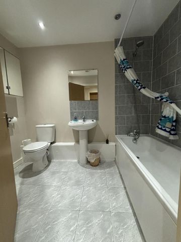 2 bedroom apartment to rent - Photo 5