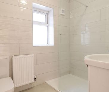 3 bedroom semi-detached house to rent - Photo 6