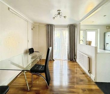 Mortimer Road, London, E6 - Photo 2