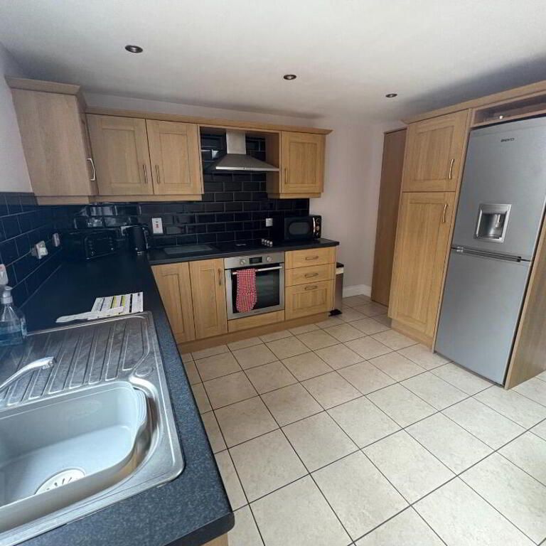 100 Dunluce Avenue, Belfast, BT9 7AZ - Photo 1