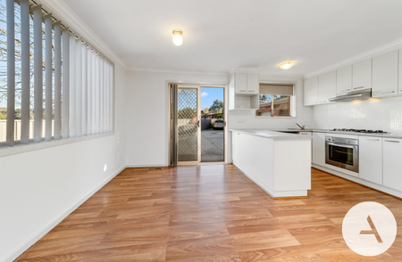 35A Bennelong Crescent,Macquarie - Photo 2