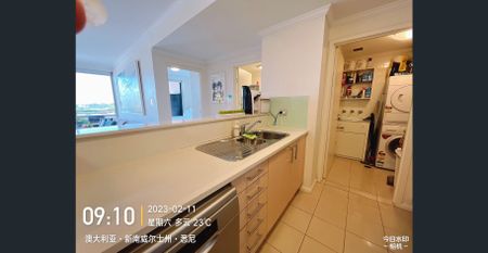 Fully Furnished-Super Convenient & affordable 2B2B! Closed to Restaurant, Supermarket, Train Station, Bus Station, UNSW, USYD! - Photo 3