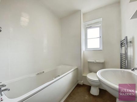 2 bedroom flat to rent - Photo 3