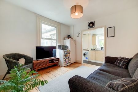 Parkhouse Street - Photo 2