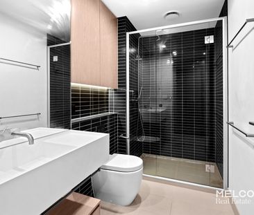 SPACIOUS ONE BEDROOM APARTMENT NEXT TO MELBOURNE UNI – FURNISHED - Photo 3