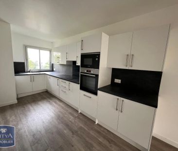 Appartement à louer 4 pièces 77.07m² - Photo 3