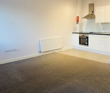 Queensway, Bletchley - One Bedroom Apartment - Photo 3
