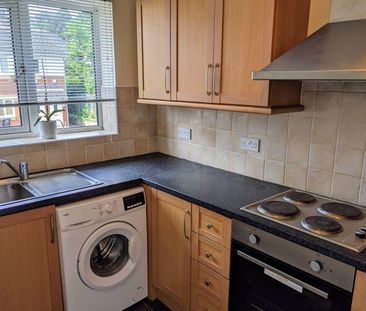 2 bedroom maisonette to rent - Photo 4