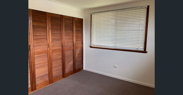 Comfortable 3-Bedroom Home in Warwick - Photo 1