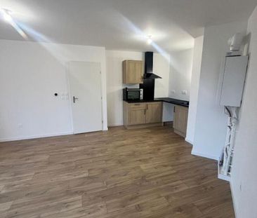 Location Appartement 2 pièces 42m² WASQUEHAL 59290 - Photo 5