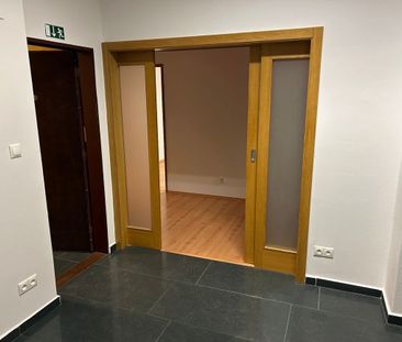 5 izbový byt na prenájom v BA I, Starom Meste, pri EUROVEA - Bezručova ul. - Photo 2
