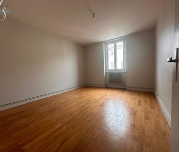 Appartement T4 centre de ville Bourg-en-Bresse - Photo 3