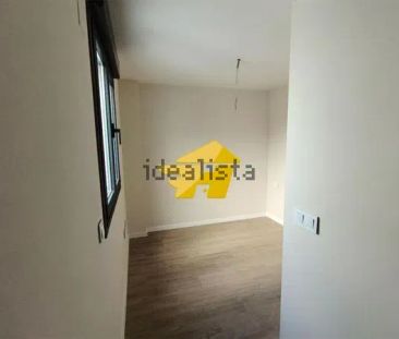 Alquiler de ático en Avenida de los Guindos - Photo 4