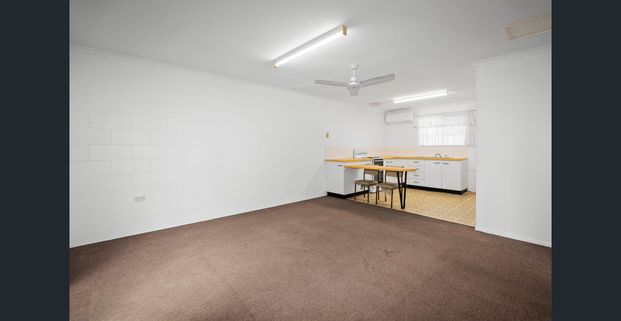 1 Bedroom Unit with A/C Walking Distance to Hospitals - Photo 1