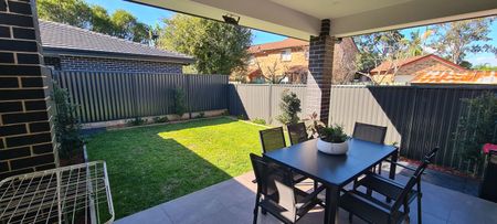 LARGE 3 BEDROOM VILLA IN QUIET COMPLEX - Photo 5