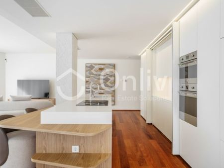 3 room luxury Flat for rent in Vila Nova de Gaia, Portugal - Photo 3