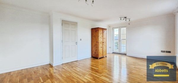 Bonny Crescent, Ravenswood - Photo 1