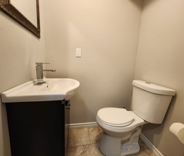 For Lease - 6 Max Avenue Unit# Lower, Barrie, Ontario - Photo 5