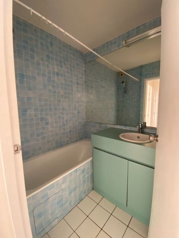 Location Appartement 2 pièces 59m² - Photo 3