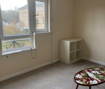 2 Bed Flat, Innellan Gardens, G20 - Photo 4