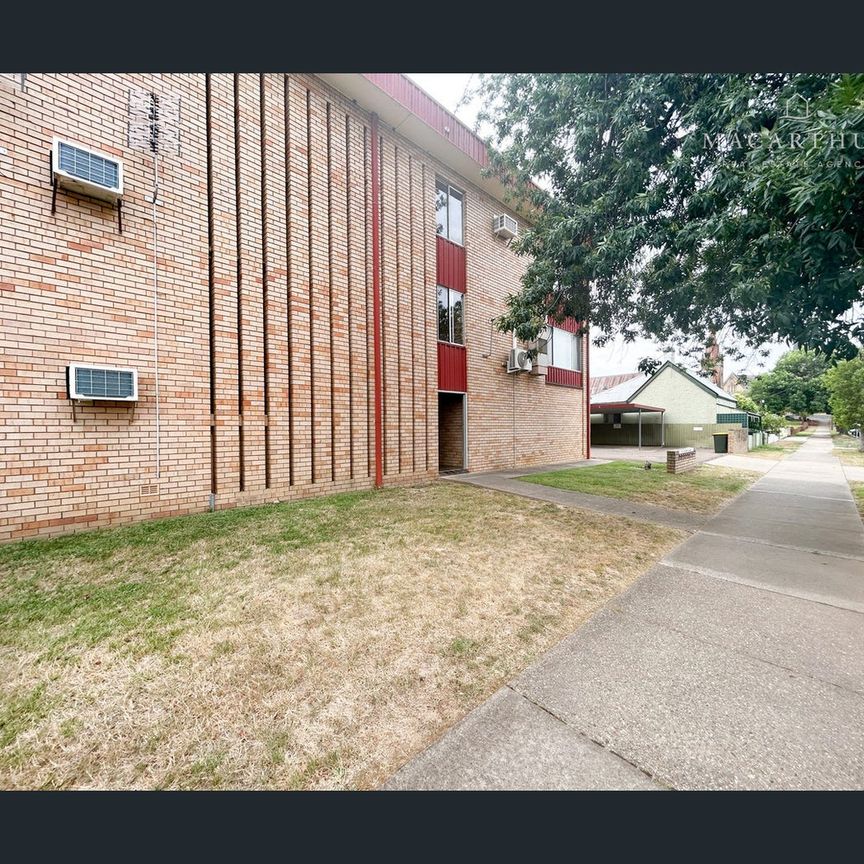 1 Wiradjuri Crescent, Wagga Wagga, NSW 2650 - Photo 1