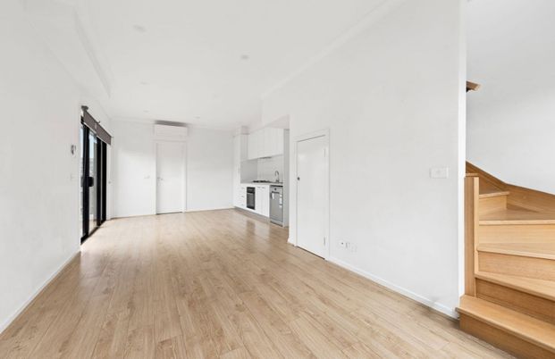 Townhouse in Prime Sunshine North Location - Photo 1