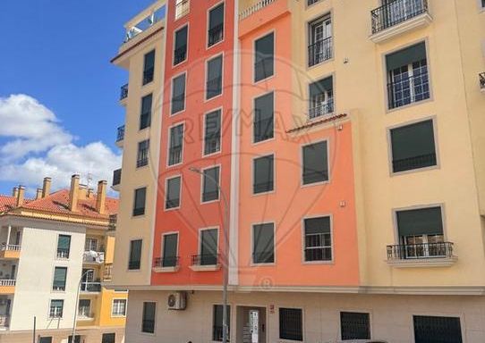 Apartamento T3 em Lisboa