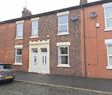 2 Bedroom Terrace House to Rent in Preston - Photo 1