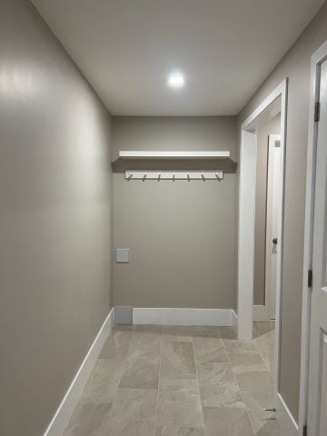 For Lease - 2421 Eighth Line, Oakville, Ontario - Photo 3