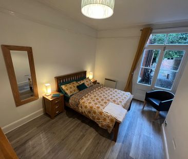 1 Bed Flat, Basingstoke Road, RG2 - Photo 5