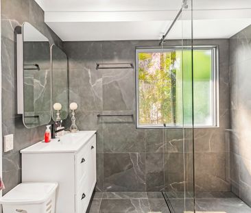 4 Correa Court, Elanora QLD 4221 - House For Rent | Domain - Photo 3