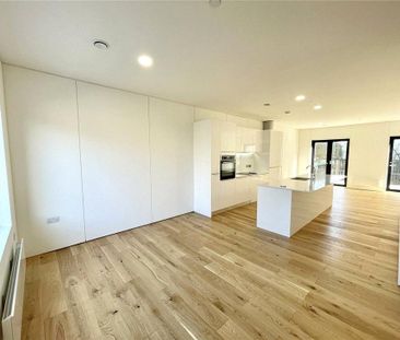 3 bedroom end of terrace house to rent - Photo 5