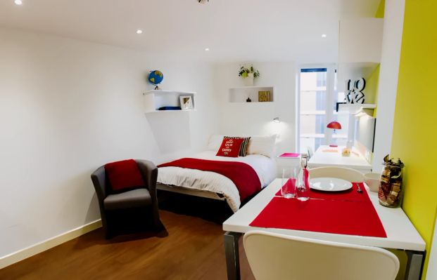 Standard Ground Floor - Photo 1