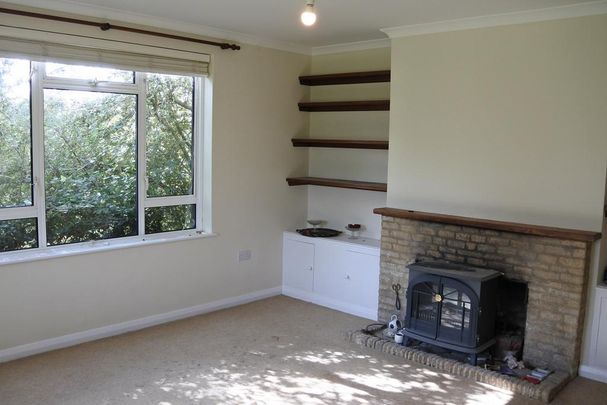 5 bedroom detached house to rent - Photo 1