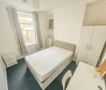 4 bedroom house share to rent - Photo 3