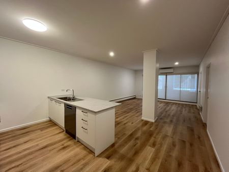 8/999 Rathdowne Street, Carlton North VIC 3054 - Photo 5
