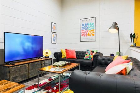 4 bedroom serviced apartment to rent - Photo 4