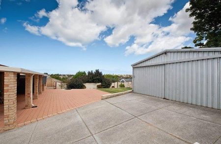 NEAT & TIDY HOME WITH POWERED SHED!! - Photo 2