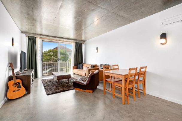 Stylish and Convenient Living in the Heart of Coorparoo - Photo 1