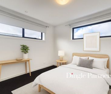 Modern Urban Living in a Prime Footscray Location - Photo 2