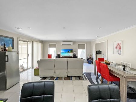 62 Ashwood Gardens, Mitchell Park - Photo 2