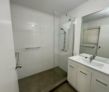 Two Bedroom Cottage Close to CBD - Photo 5