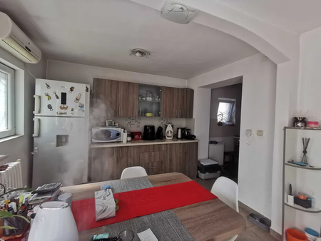 Vila Individuala Poitiers 750 euro (negociabil) - Fotografie 5