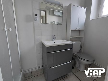 STUDIO MEUBLE QUARTIER CALME - Photo 3